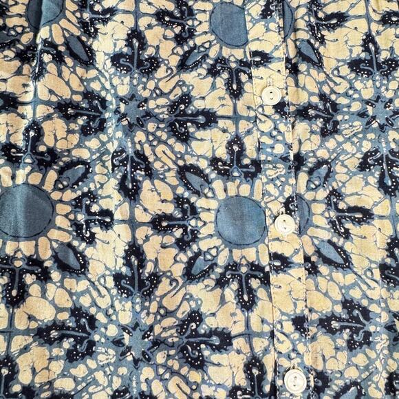 Lucky Brand Women's sz Medium Blue Cream Floral Dolman Sleeve Blouse Button Up - Picture 3 of 12